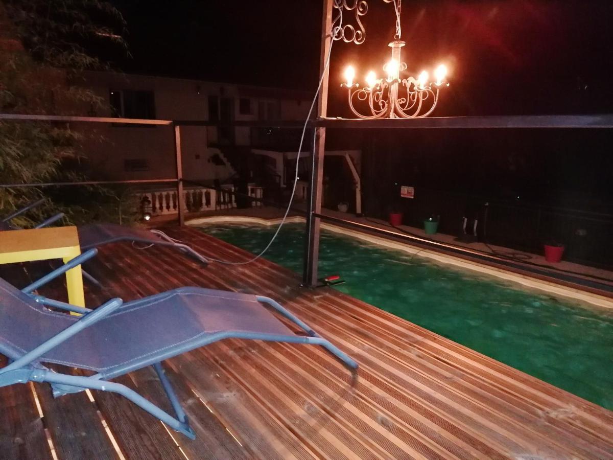 Appartement Lumineux A Voreppe Avec Piscine Eksteriør billede