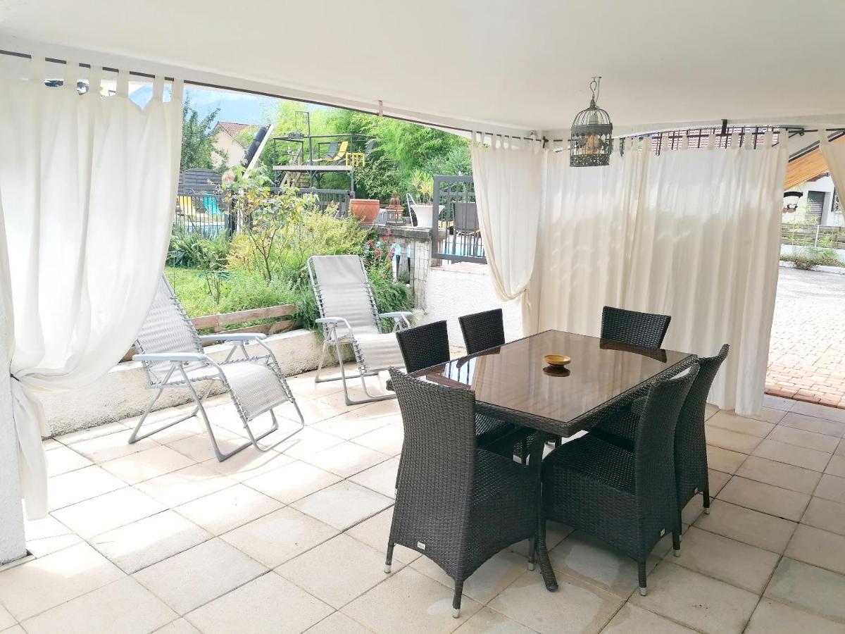 Appartement Lumineux A Voreppe Avec Piscine Eksteriør billede